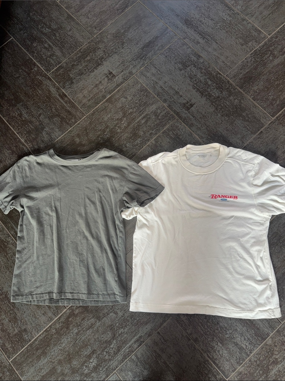 Abercrombie Men’s Tee Shirts size medium